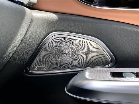 New 2026 Mercedes-Benz E 53 AMG e 4MATIC Sedan image 14