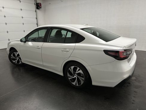 Used 2025 Subaru Legacy Premium AWD/4WD image 6