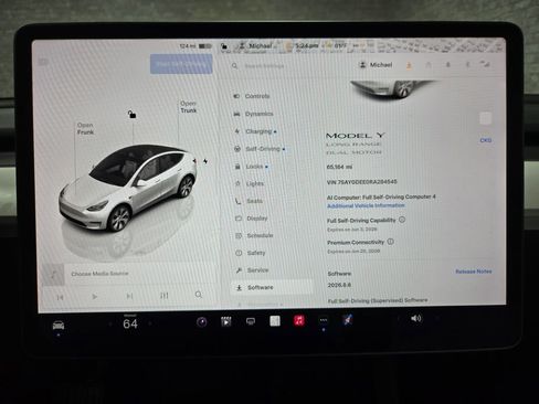 Used 2024 Tesla Model Y Long Range AWD/4WD image 20