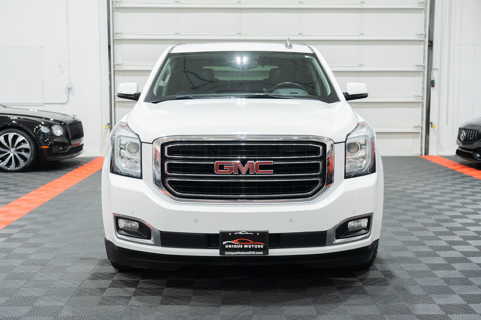 Used 2020 GMC Yukon SLT AWD/4WD image 2