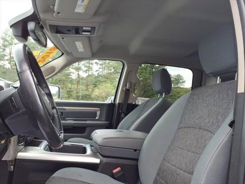 Used 2018 RAM 1500 Big Horn AWD/4WD image 11