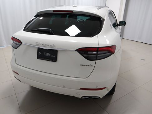 Used 2022 Maserati Levante GT image 6