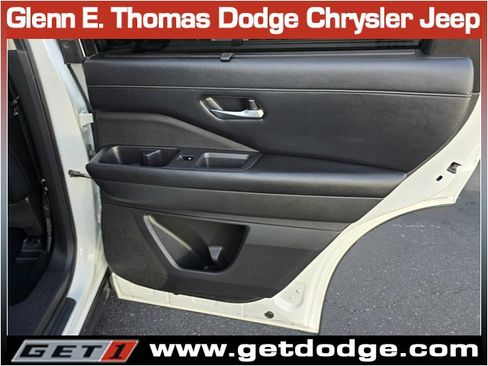 Used 2022 Nissan Pathfinder SL image 34