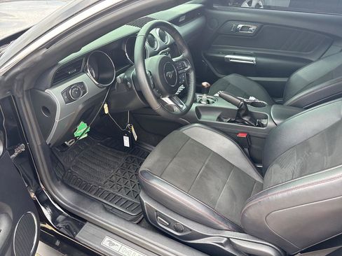 Used 2017 Ford Mustang GT Premium w/ Equipment Group 401A RWD image 12