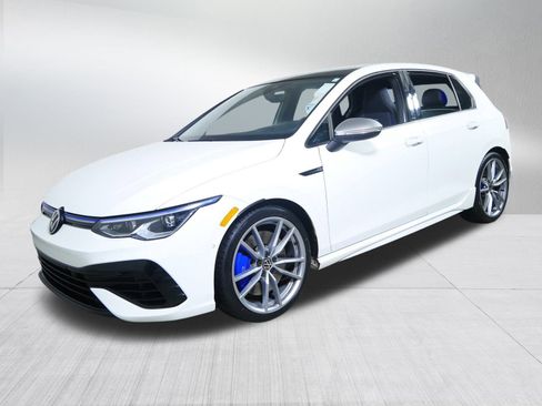 Used 2024 Volkswagen Golf R image 3