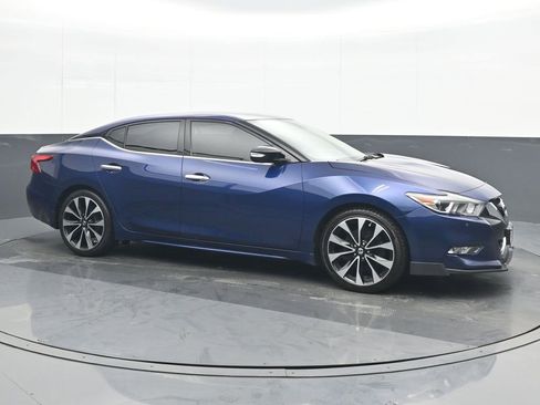 Used 2018 Nissan Maxima SR image 8