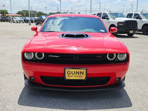 Used 2016 Dodge Challenger R/T Scat Pack RWD image 8