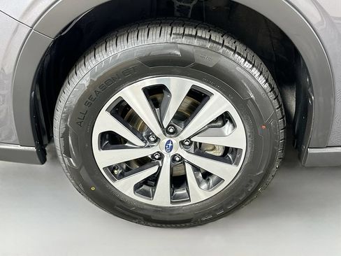 Used 2022 Subaru Outback Premium AWD/4WD image 32