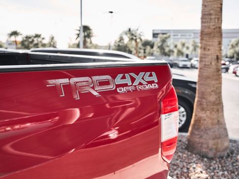 Used 2019 Toyota Tundra SR5 w/ TRD Off Road Package image 8