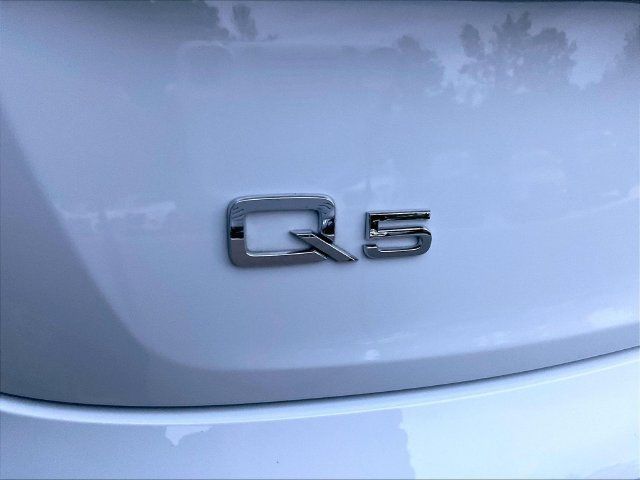 Used 2023 Audi Q5 2.0T Premium Plus w/ Premium Plus Package AWD/4WD image 18