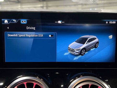 Certified 2025 Mercedes-Benz GLA 250 4MATIC image 33