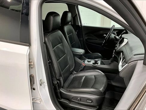 Used 2019 GMC Terrain SLT w/ Preferred Package FWD image 9