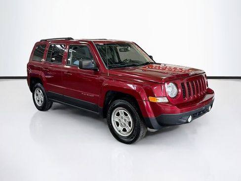 Used 2016 Jeep Patriot Sport w/ Power Value Group image 3