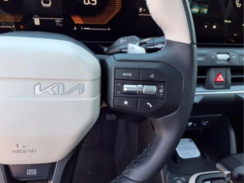 New 2026 Kia K4 GT-Line FWD image 10