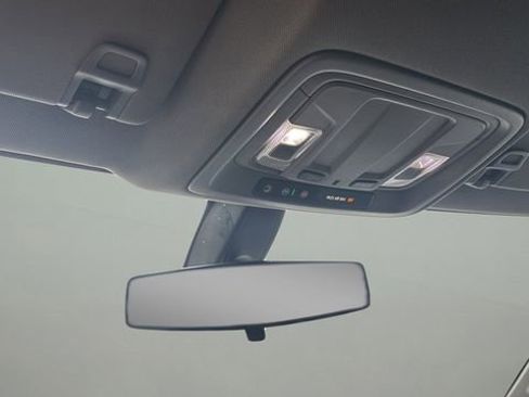 Used 2022 Chevrolet Silverado 1500 Custom image 27