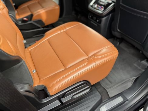 Used 2020 Lincoln Navigator Reserve w/ Luxury Package image 8