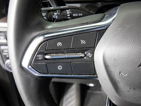 Used 2025 Chevrolet Tahoe LT image 20