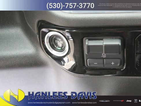 Used 2024 Chevrolet Silverado 1500 LT Trail Boss w/ Protection Package AWD/4WD image 20