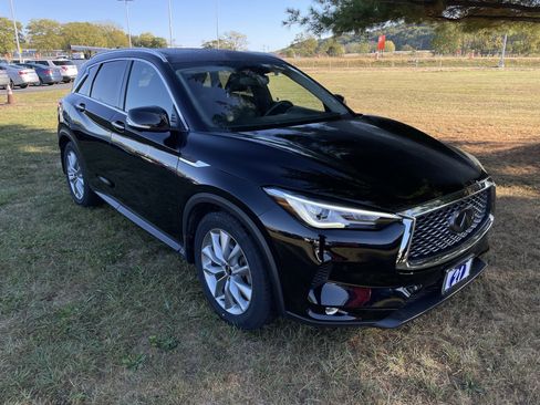 Used 2021 INFINITI QX50 Essential w/ Cargo Package image 11