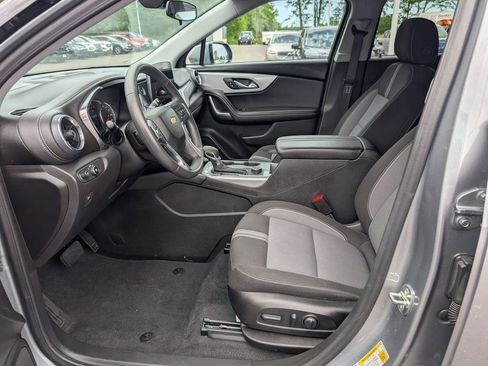 Used 2025 Chevrolet Blazer LT AWD/4WD image 11