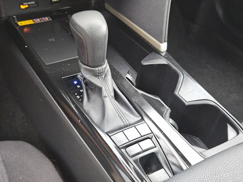 Used 2025 Toyota Camry LE FWD image 21