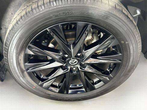 Used 2024 MAZDA CX-5 Carbon Edition image 11