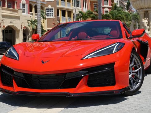 Used 2024 Chevrolet Corvette Z06 w/ Stealth Interior Trim Package RWD image 48