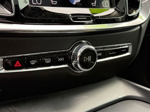 Used 2020 Volvo S60 T5 Momentum w/ Protection Package Premier FWD image 18