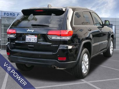 Used 2021 Jeep Grand Cherokee Laredo