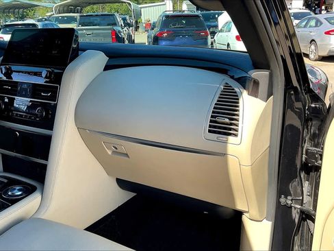 Used 2022 INFINITI QX80 Sensory w/ Cargo Package image 18