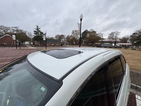 Used 2017 Honda Odyssey EX-L image 24