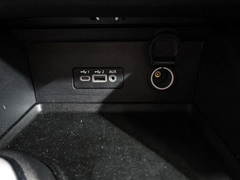 Used 2021 Nissan Sentra SV image 28