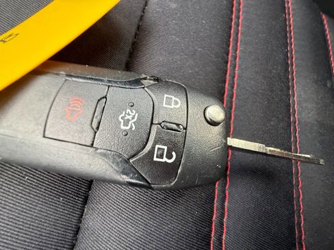 Used 2015 Ford Fusion SE w/ Equipment Group 201A image 23