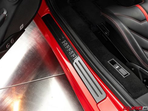 Used 2017 Ferrari 488 GTB RWD image 47