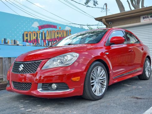 Used 2013 Suzuki Kizashi Sport SLS image 4