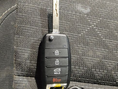 Used 2020 Kia Rio S image 32