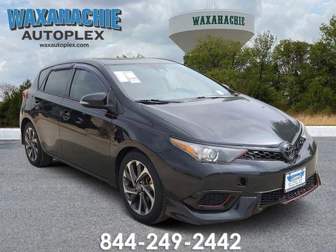 Used 2017 Toyota Corolla iM FWD image 1