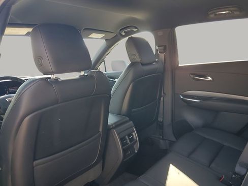 Used 2024 Cadillac XT4 Premium Luxury image 18