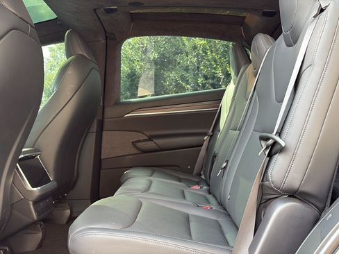 Used 2022 Tesla Model X AWD/4WD image 19