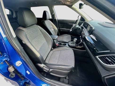 Used 2025 Kia Seltos S AWD/4WD image 28