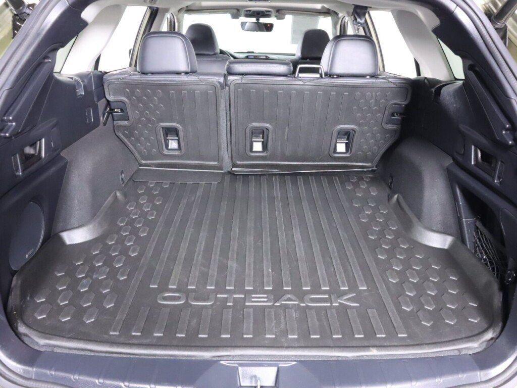 Used 2021 Subaru Outback Limited XT AWD/4WD image 37