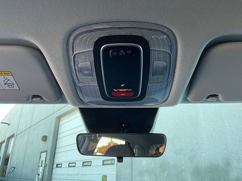 Used 2025 Hyundai Kona SEL image 16