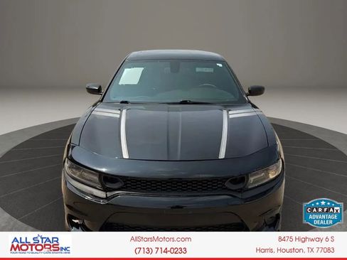 Used 2017 Dodge Charger SE w/ Popular Equipment Group RWD image 2