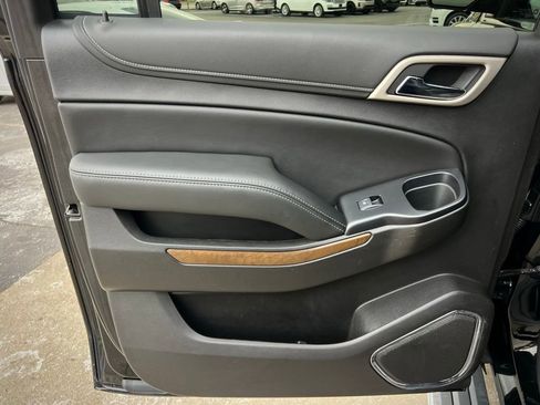 Used 2019 GMC Yukon XL Denali w/ Denali Ultimate Package image 25