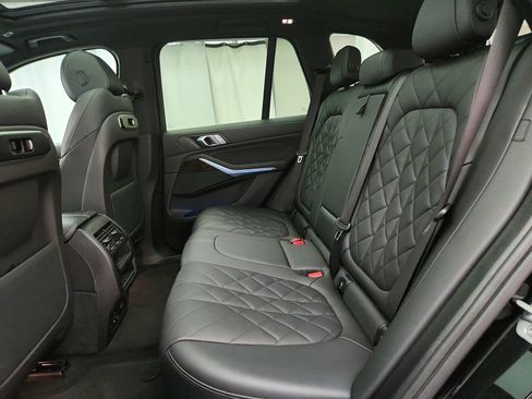 Used 2024 BMW X5 xDrive40i AWD/4WD image 25