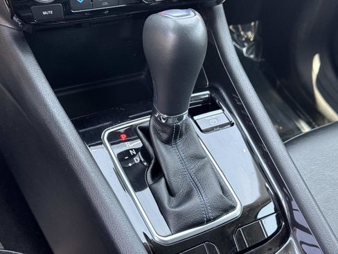 Certified 2022 Jeep Compass Latitude FWD image 17
