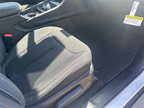 New 2025 Jeep Grand Cherokee L Laredo w/ Luxury Tech Group I image 28