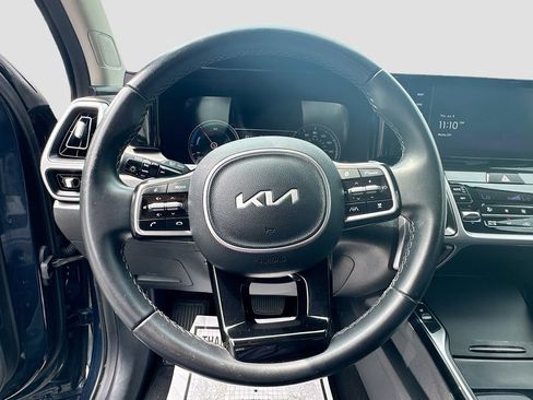 Certified 2023 Kia Sorento EX AWD/4WD image 14