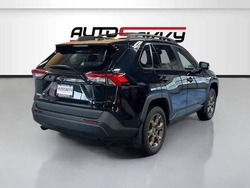 Used 2023 Toyota RAV4 AWD Hybrid image 7