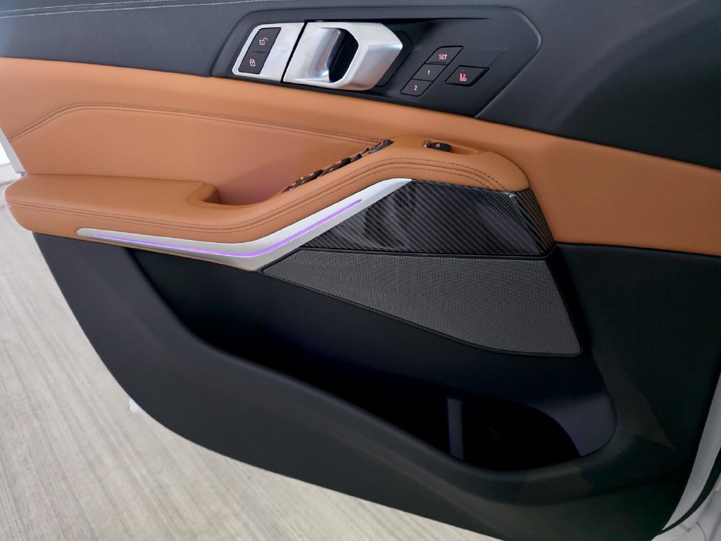 New 2026 BMW X5 M60i AWD/4WD image 16